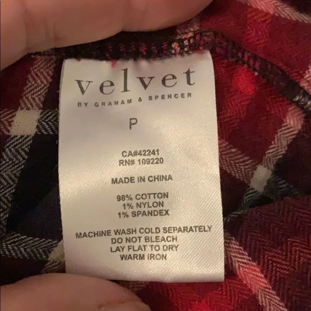 Velvet‎ black & red plaid flannel blouse